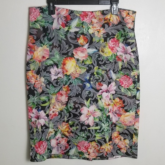 New York & Company Dresses & Skirts - NY&C Floral Pencil Skirt